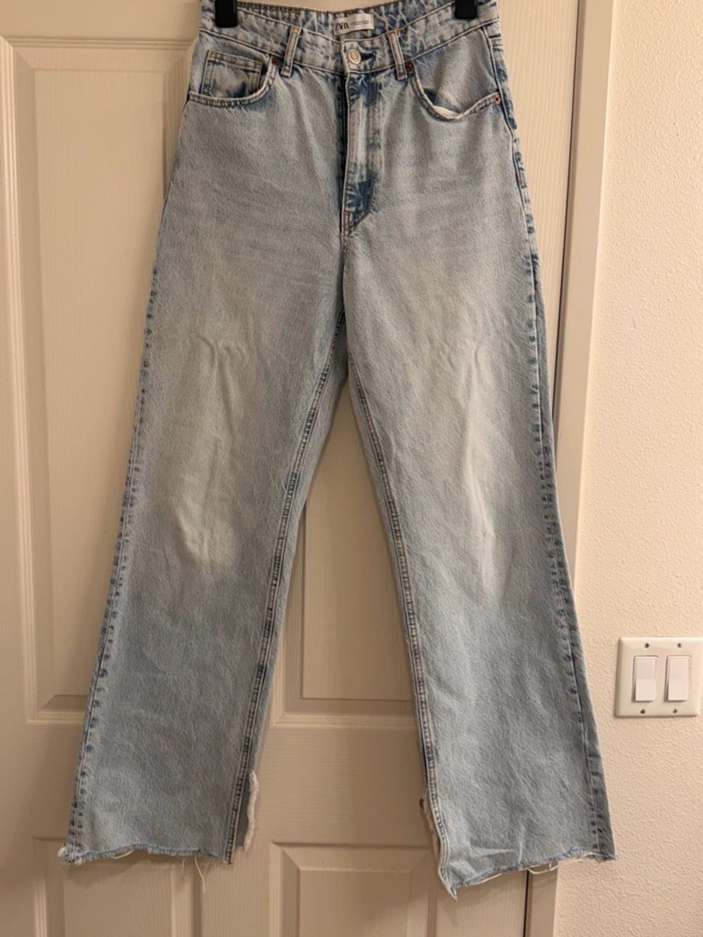 Zara high-rise wide leg Blue Jeans